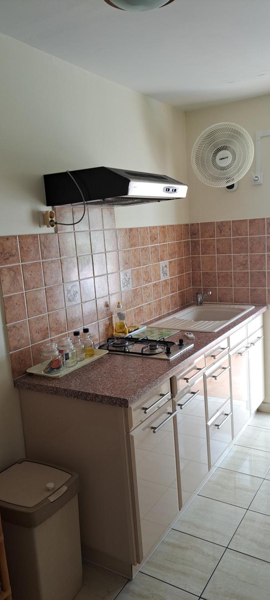 Logement Spacieux Deux Pieces A Baie Mahault Exterior foto